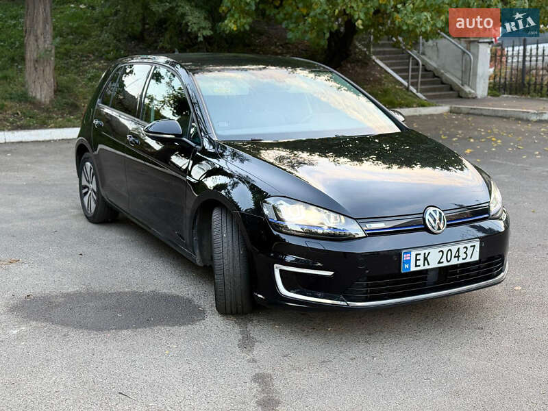 Volkswagen e-Golf 2016