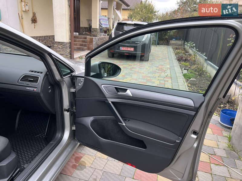 Хетчбек Volkswagen e-Golf 2019 в Винниках