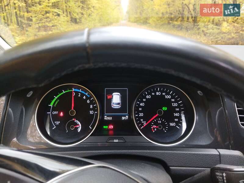 Хэтчбек Volkswagen e-Golf 2020 в Бердичеве фото 8 Хэтчбек Volkswagen e-Golf 2020 в Бердичеве