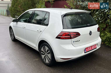 Хэтчбек Volkswagen e-Golf 2014 в 