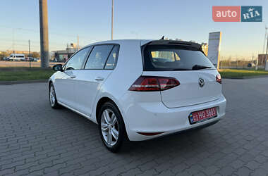 Хэтчбек Volkswagen e-Golf 2014 в 