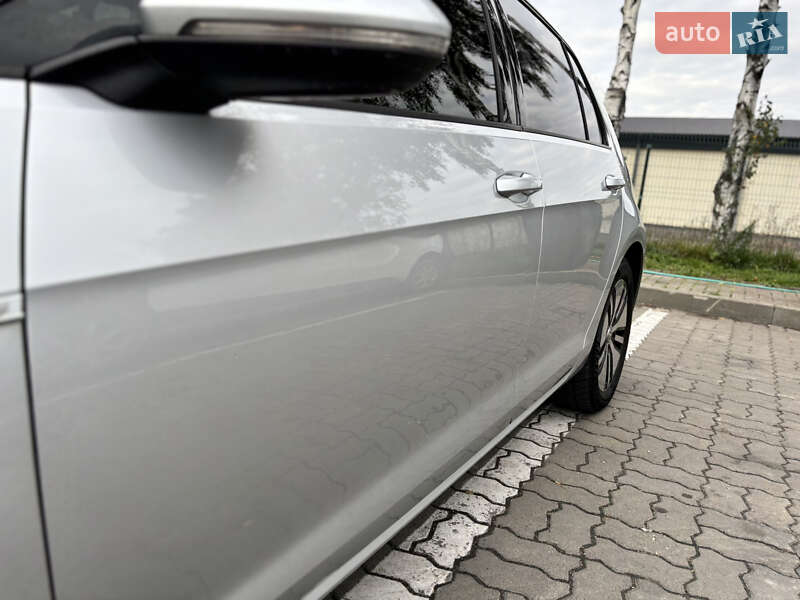 Хэтчбек Volkswagen e-Golf 2014 в Золочеве фото 101 Хэтчбек Volkswagen e-Golf 2014 в Золочеве