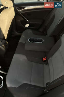 Хэтчбек Volkswagen e-Golf 2016 в 