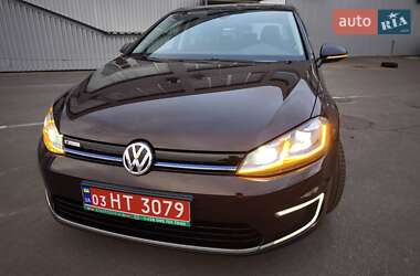 Хетчбек Volkswagen e-Golf 2018 в Києві