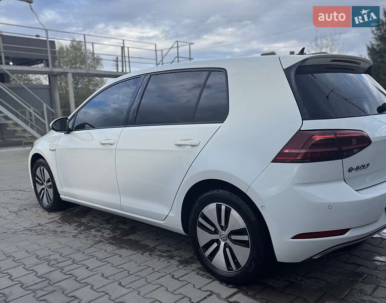 Хэтчбек Volkswagen e-Golf 2019 в Львове