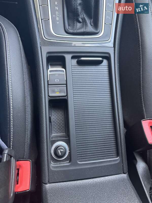 Хэтчбек Volkswagen e-Golf 2019 в Львове