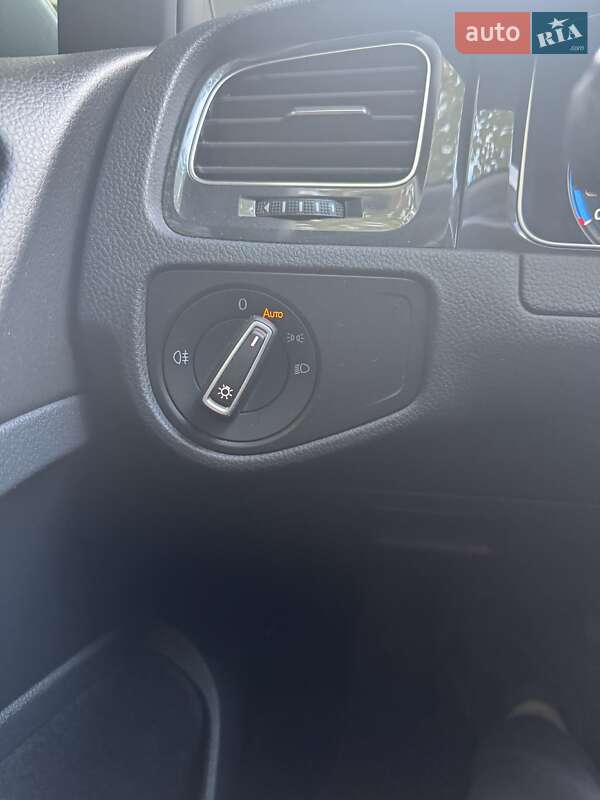 Хэтчбек Volkswagen e-Golf 2019 в Львове