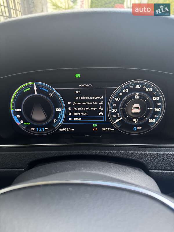 Хэтчбек Volkswagen e-Golf 2019 в Львове