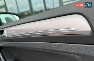 Хэтчбек Volkswagen e-Golf 2017 в 