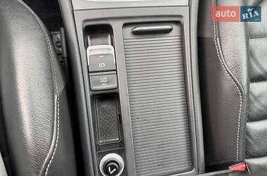 Хэтчбек Volkswagen e-Golf 2017 в 