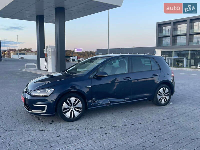 Хэтчбек Volkswagen e-Golf 2015 в Львове