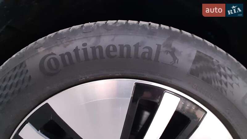 Хетчбек Volkswagen e-Golf 2020 в Львові фото 26 Хетчбек Volkswagen e-Golf 2020 в Львові