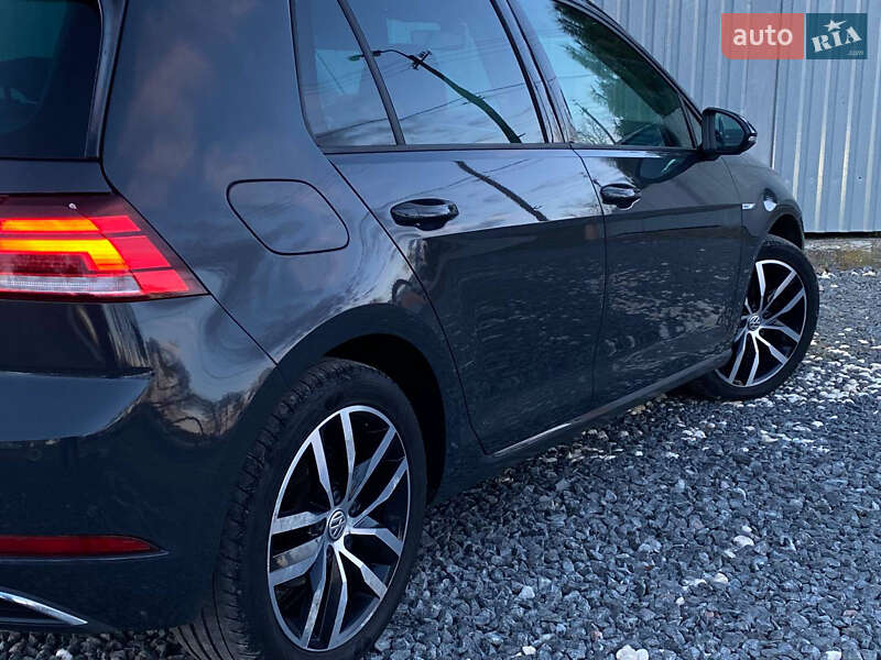 Хетчбек Volkswagen e-Golf 2020 в Самборі