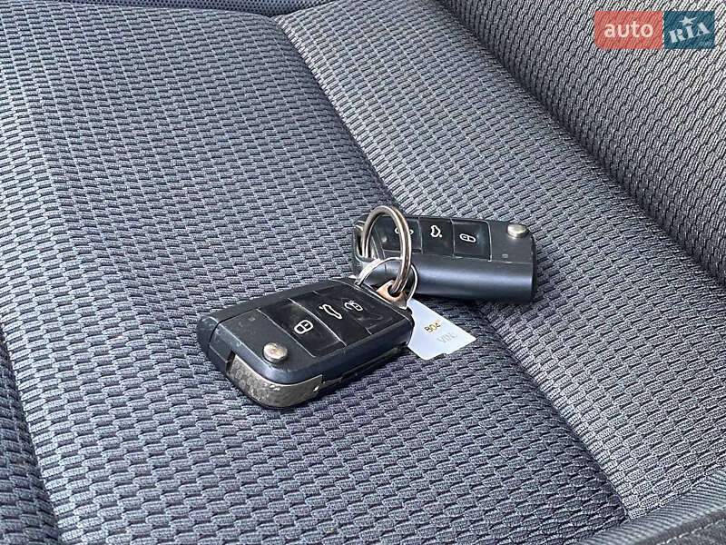 Хетчбек Volkswagen e-Golf 2020 в Самборі