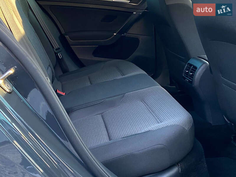 Хетчбек Volkswagen e-Golf 2020 в Самборі