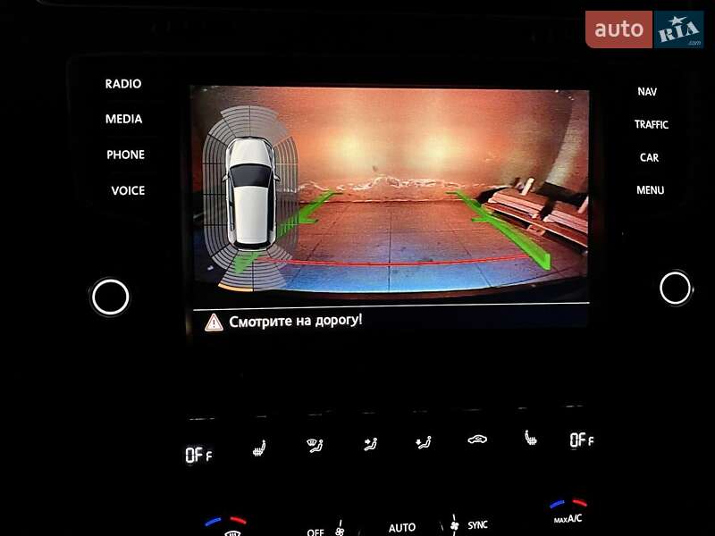 Хетчбек Volkswagen e-Golf 2016 в Одесі