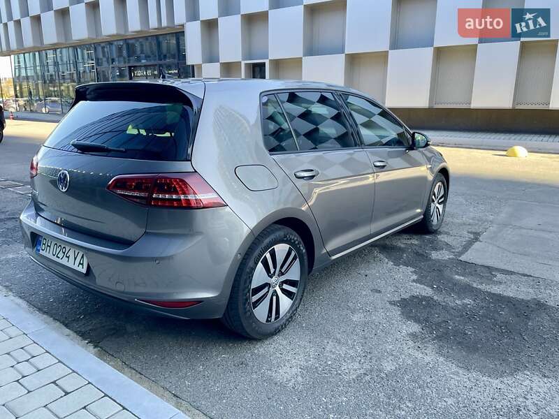 Хетчбек Volkswagen e-Golf 2016 в Одесі