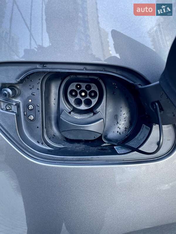 Хетчбек Volkswagen e-Golf 2016 в Одесі