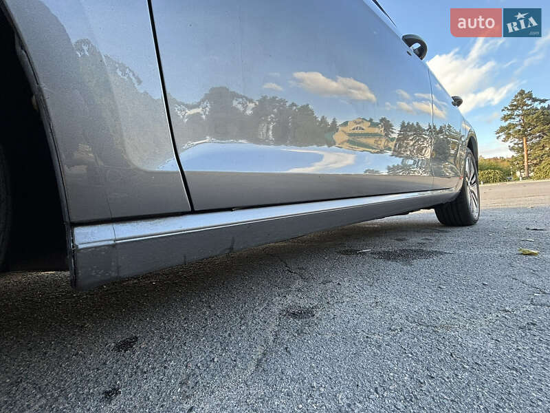 Хетчбек Volkswagen e-Golf 2014 в Умані