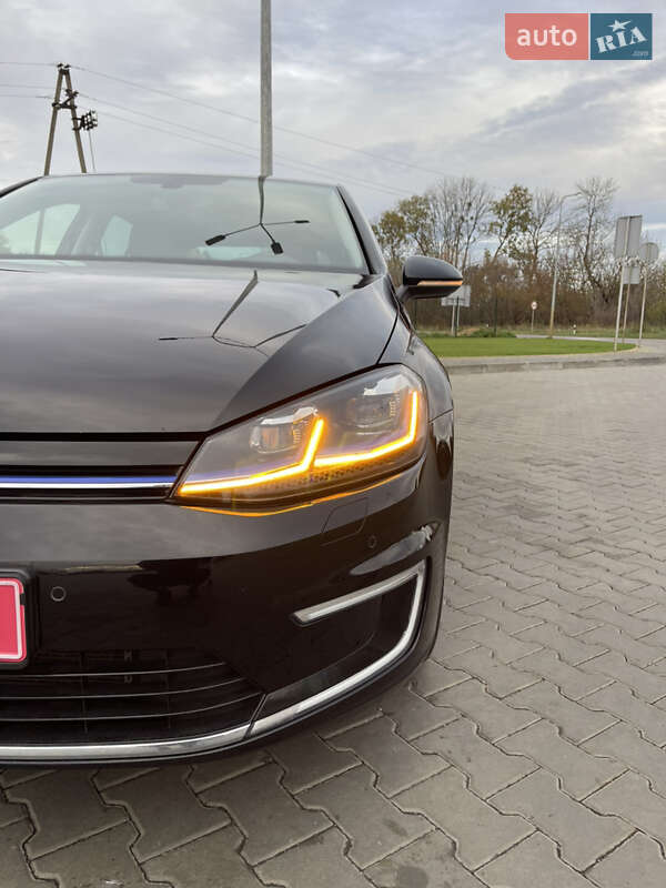 Хэтчбек Volkswagen e-Golf 2018 в Луцке
