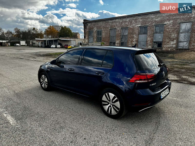 Хэтчбек Volkswagen e-Golf 2017 в Пирятине