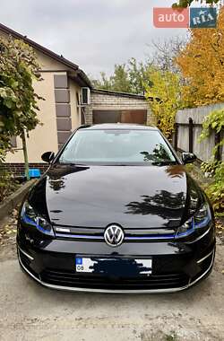 Хетчбек Volkswagen e-Golf 2018 в Запоріжжі