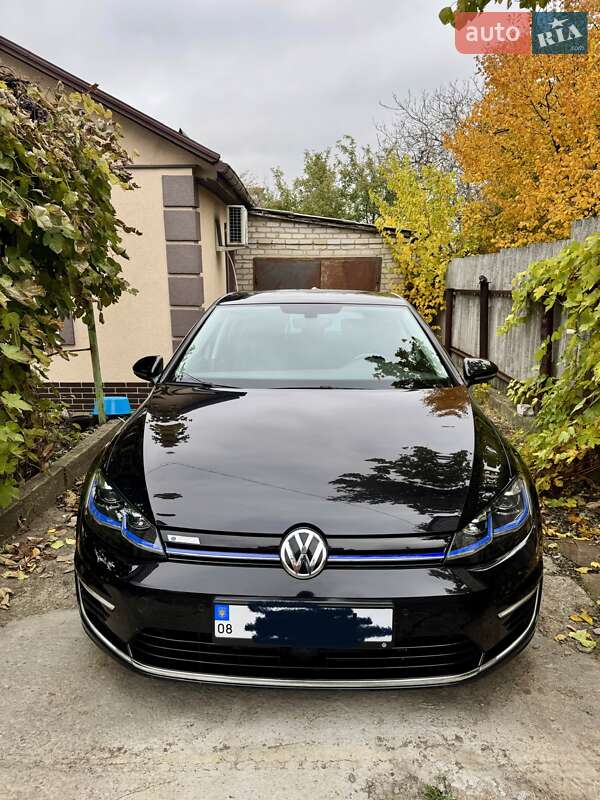 Хетчбек Volkswagen e-Golf 2018 в Запоріжжі