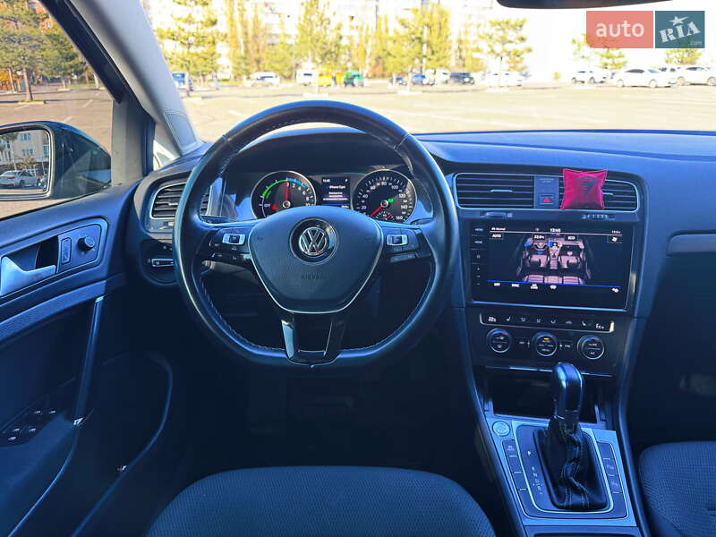 Хетчбек Volkswagen e-Golf 2018 в Миколаєві