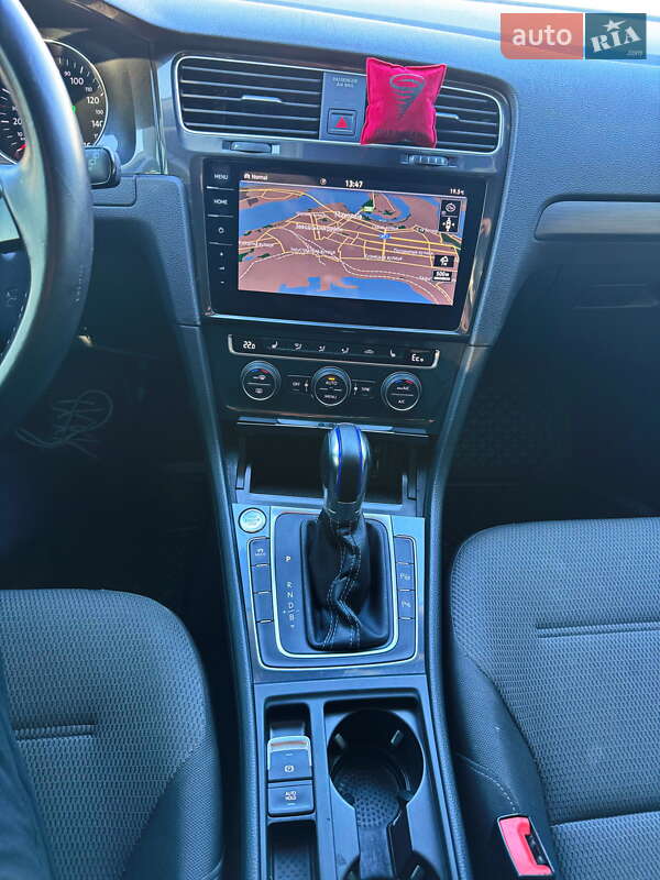 Хетчбек Volkswagen e-Golf 2018 в Миколаєві