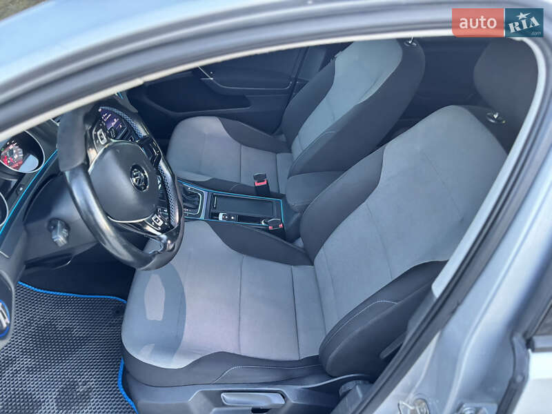 Хетчбек Volkswagen e-Golf 2014 в Тернополі