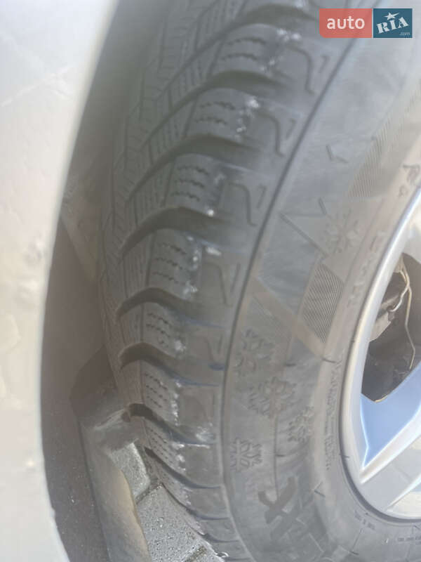 Хетчбек Volkswagen e-Golf 2015 в Львові