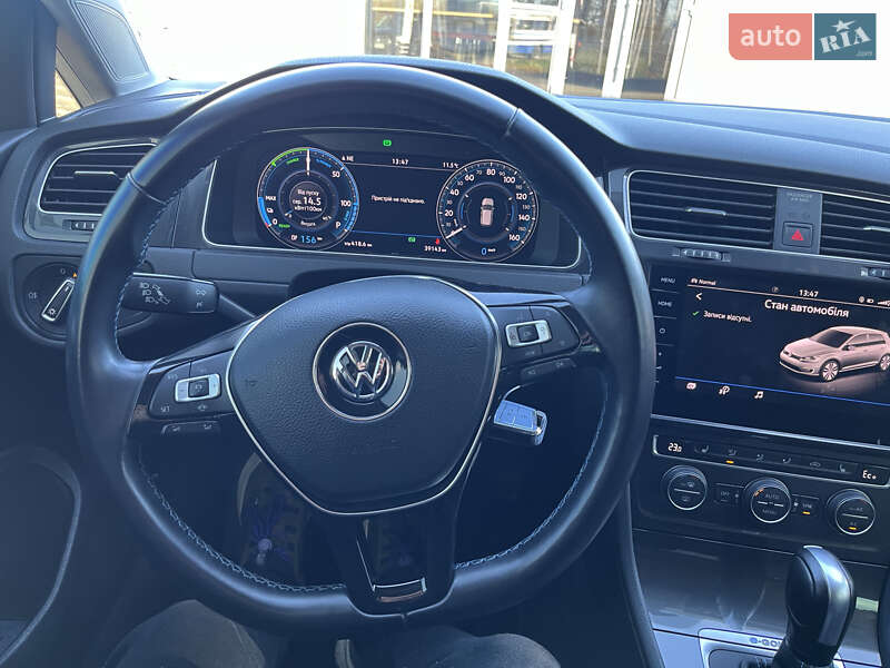 Хэтчбек Volkswagen e-Golf 2019 в Львове