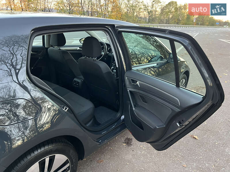 Хэтчбек Volkswagen e-Golf 2020 в Бродах фото 34 Хэтчбек Volkswagen e-Golf 2020 в Бродах