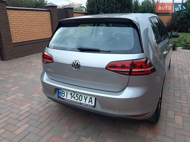 Хэтчбек Volkswagen e-Golf 2015 в Полтаве