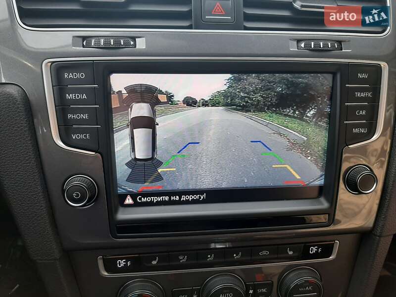 Хэтчбек Volkswagen e-Golf 2015 в Полтаве