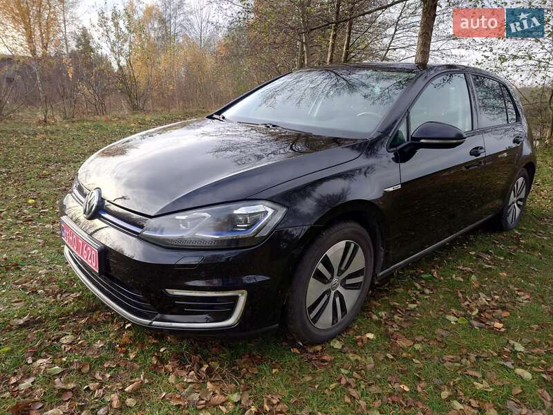 Хетчбек Volkswagen e-Golf 2017 в Луцьку
