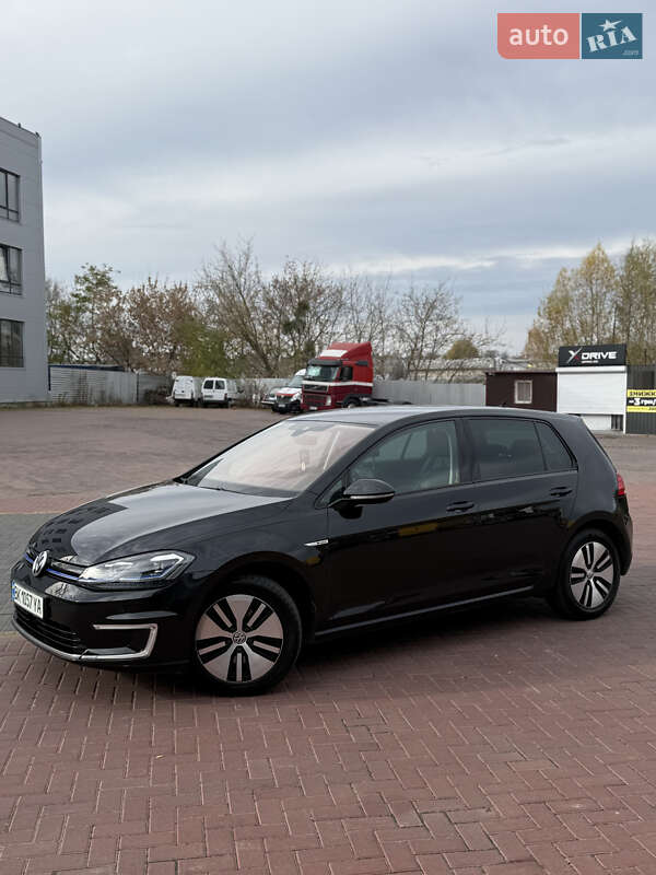 Хетчбек Volkswagen e-Golf 2017 в Рівному фото 8 Хетчбек Volkswagen e-Golf 2017 в Рівному