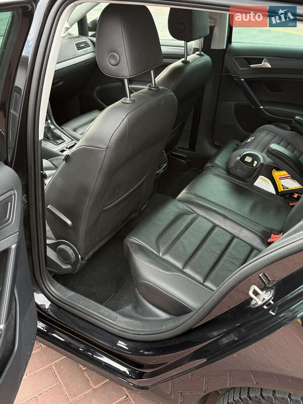 Хетчбек Volkswagen e-Golf 2017 в Рівному фото 14 Хетчбек Volkswagen e-Golf 2017 в Рівному