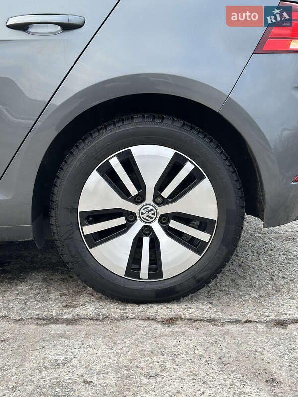 Хэтчбек Volkswagen e-Golf 2019 в Харькове