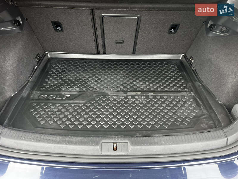 Хетчбек Volkswagen e-Golf 2016 в Рівному