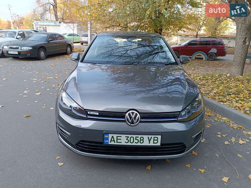Хетчбек Volkswagen e-Golf 2020 в Дніпрі фото 10 Хетчбек Volkswagen e-Golf 2020 в Дніпрі