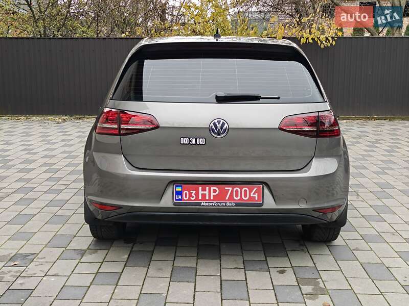 Хэтчбек Volkswagen e-Golf 2015 в Ивано-Франковске