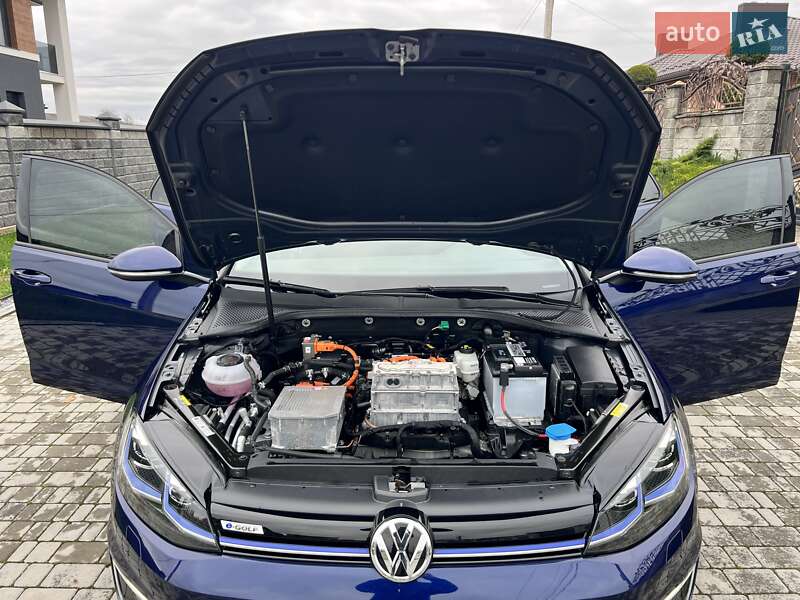 Хэтчбек Volkswagen e-Golf 2018 в Ровно фото 77 Хэтчбек Volkswagen e-Golf 2018 в Ровно