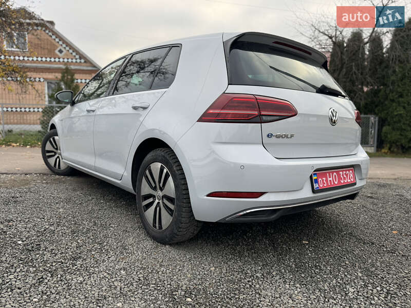 Хэтчбек Volkswagen e-Golf 2017 в Ровно