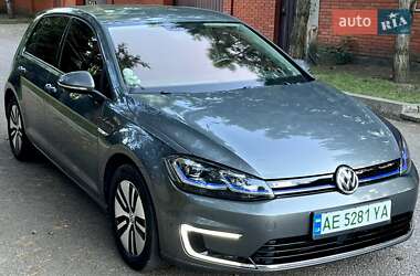 Хетчбек Volkswagen e-Golf 2018 в Дніпрі