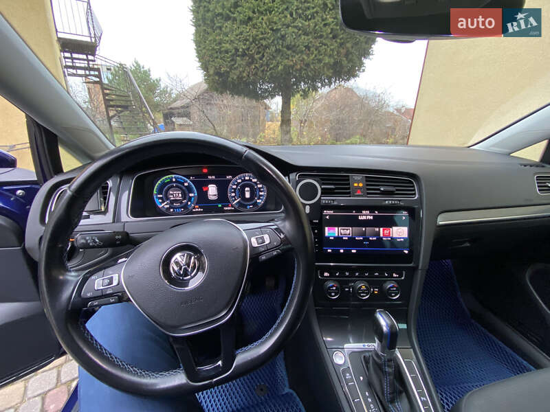 Хэтчбек Volkswagen e-Golf 2018 в Львове фото 5 Хэтчбек Volkswagen e-Golf 2018 в Львове