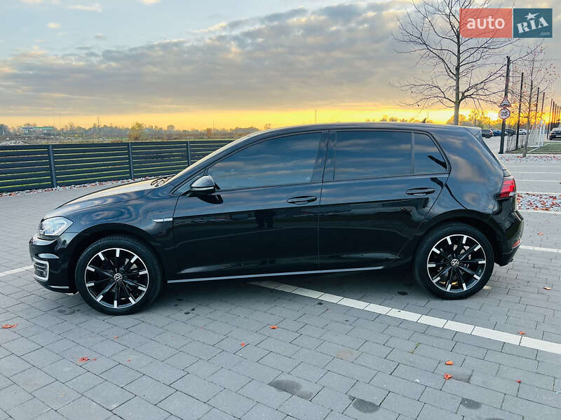 Хэтчбек Volkswagen e-Golf 2018 в Мукачево