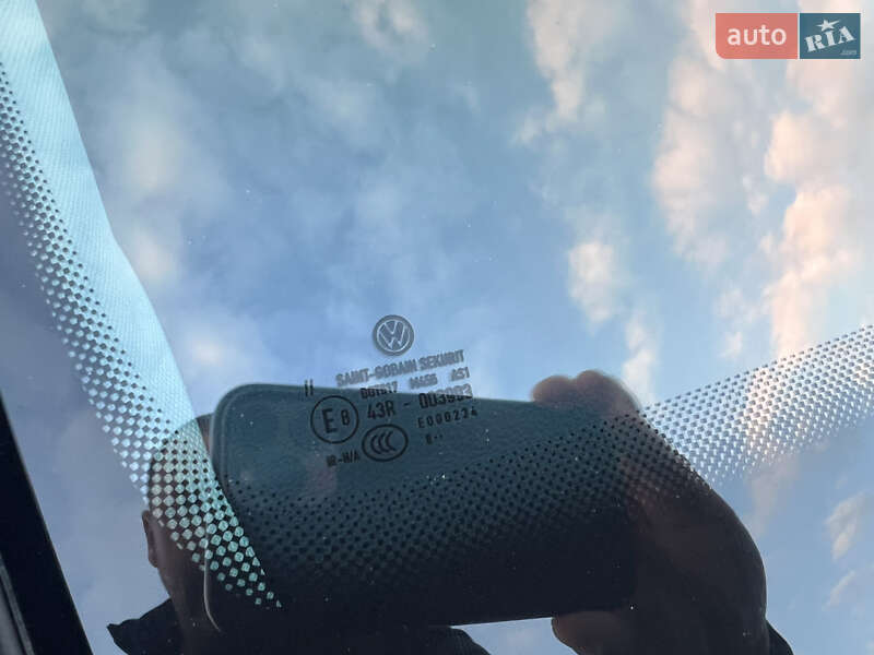 Хэтчбек Volkswagen e-Golf 2018 в Мукачево