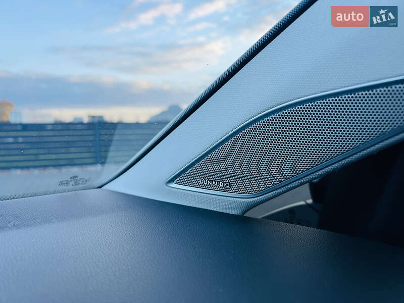 Хэтчбек Volkswagen e-Golf 2018 в Мукачево