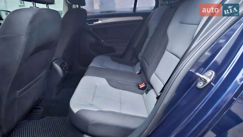 Хэтчбек Volkswagen e-Golf 2016 в Белой Церкви